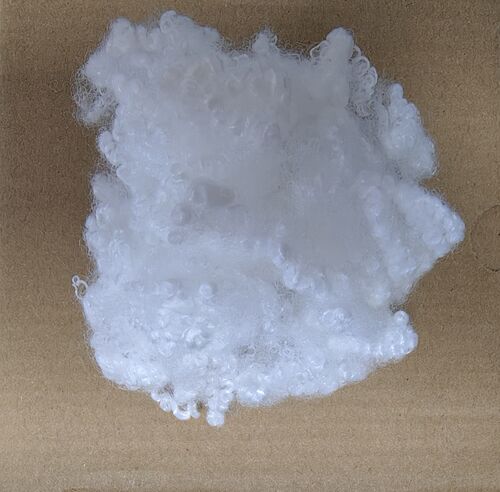 Latest company news about Siliconized vs Non-Siliconized Polyester Fiber: Key Differences, Uses, and How to Choose