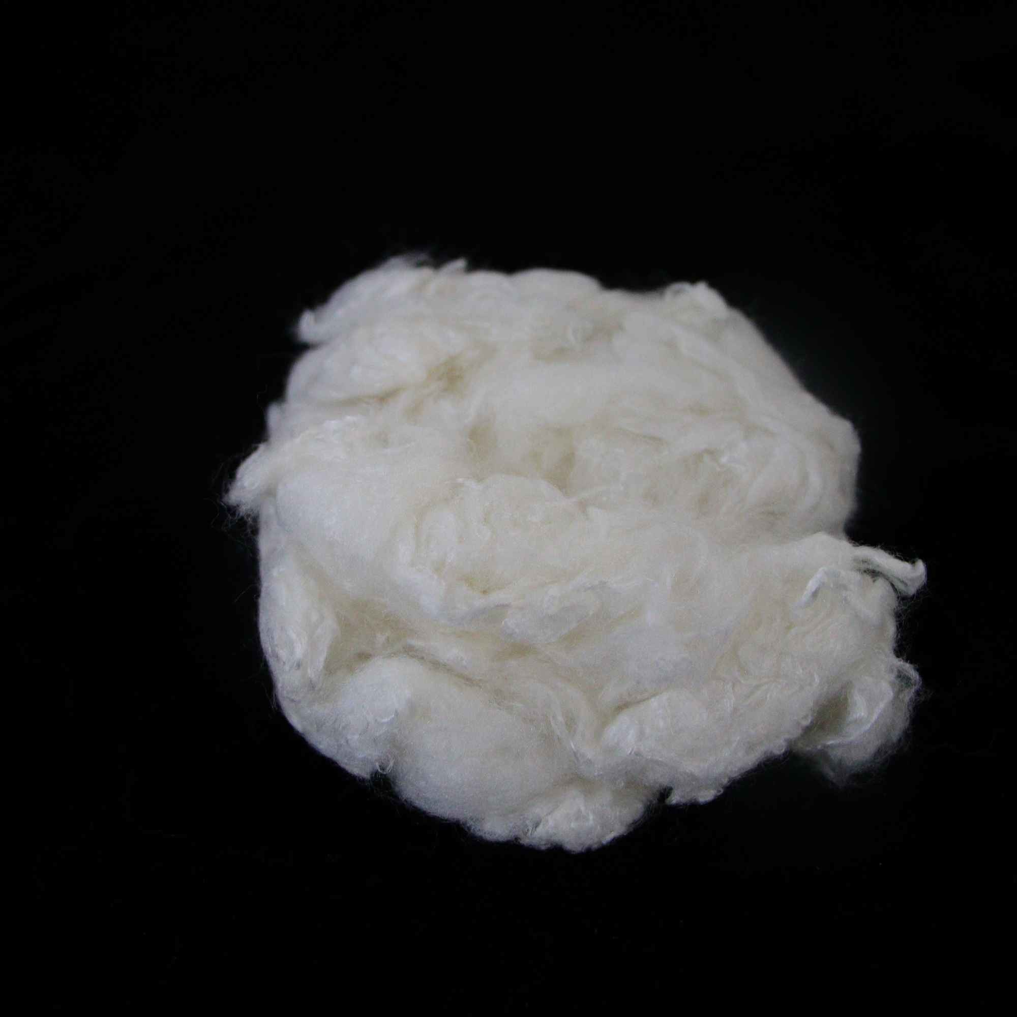 Off White Flame Retardant Viscose Staple Fibre 64mm For Non Woven Fabric